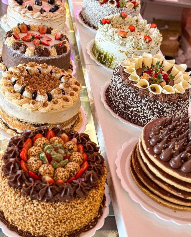 Birthday Cakes & Party Treats